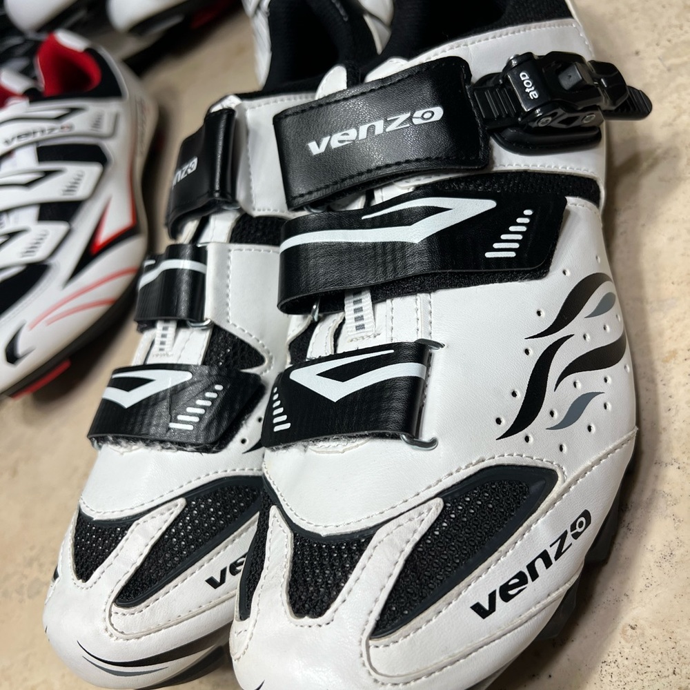 New men’s venzo spin/ mountain bike shoes 🚵‍♀️